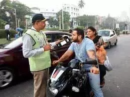 Traffic police ने इस साल उल्लंघनकर्ताओं से 22.69 करोड़ रुपये वसूले