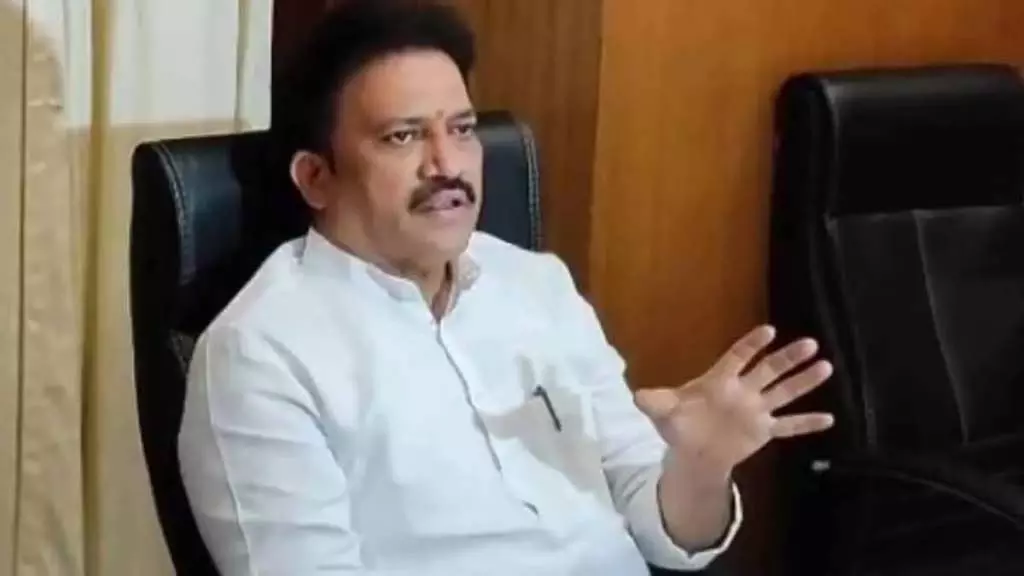 अभयसिंह राजे के साथ पवार ने कोई अन्याय नहीं किया: Shashikant Shinde अभयसिंह राजे के साथ पवार ने कोई अन्याय नहीं किया: Shashikant Shinde