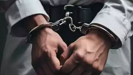 Hyderabad: महिला शोधकर्ता की सट्टेबाज़ी में आत्महत्या के मामले में पुलिस ने 3 लोगों को गिरफ़्तार किया