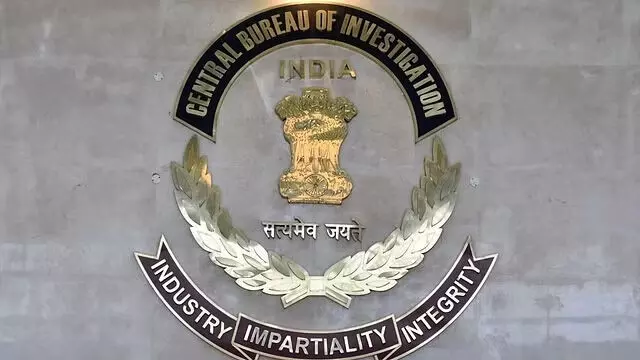 CBI  ने शिमला में ईडी अधिकारी के परिसरों की तलाशी ली, नकदी जब्त की