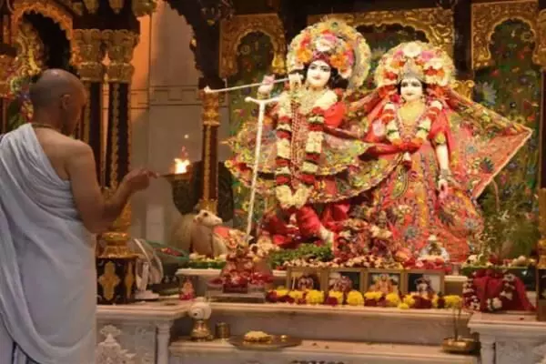 Mathura के इन मंदिरों के दर्शन से करें नववर्ष का शुभारंग