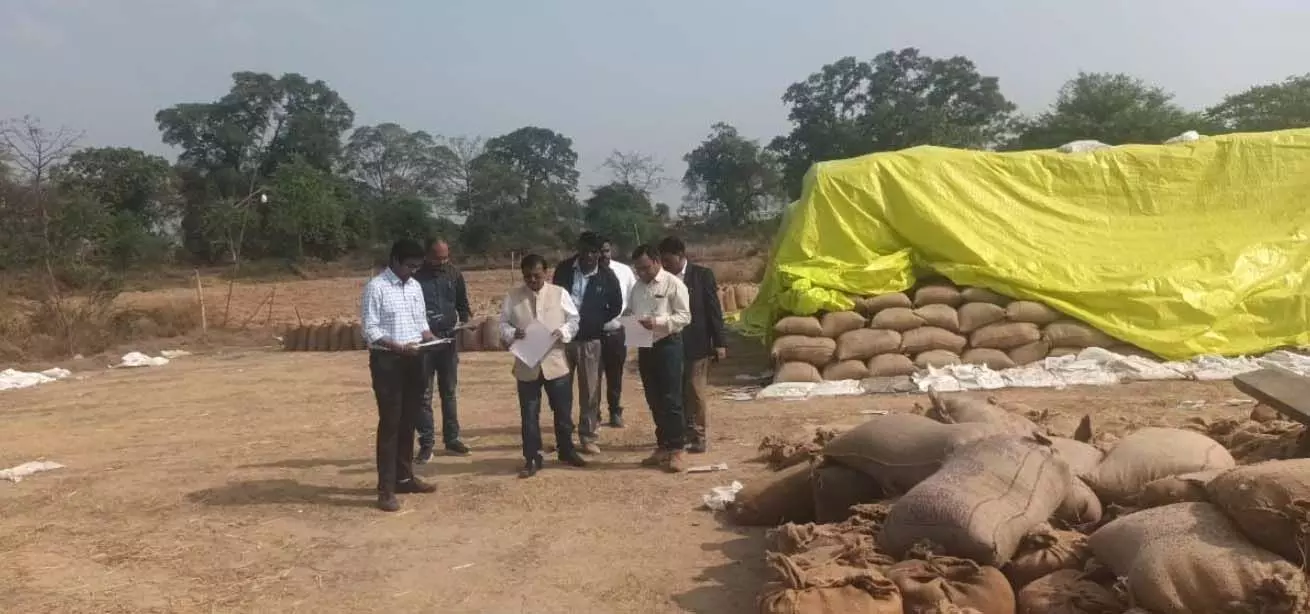 किसानों को धान बिक्री में किसी प्रकार की तकलीफ नहीं होनी चाहिए: कमिश्नर कावरे