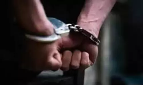 Ludhiana: नाबालिग को अश्लील वीडियो देखने के लिए मजबूर किया गया Ludhiana: नाबालिग को अश्लील वीडियो देखने के लिए मजबूर किया गया