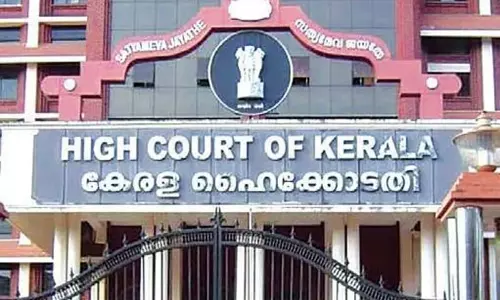 Kerala: केरल उच्च न्यायालय ने यथास्थिति बनाए रखने का आदेश दिया Kerala: केरल उच्च न्यायालय ने यथास्थिति बनाए रखने का आदेश दिया