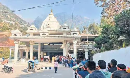 रोपवे परियोजना के खिलाफ कटरा बंद बढ़ाया गया