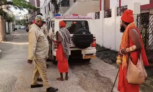 Odisha : भिक्षा मांगने वाले बाबाओं को चोर होने के संदेह में हिरासत में लिया गया