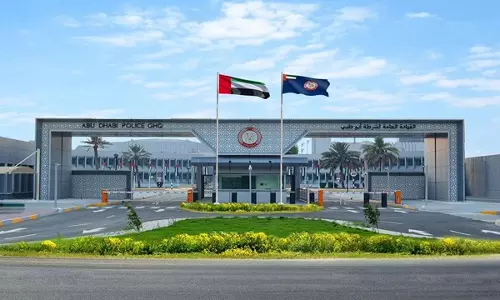 Abu Dhabi Police ने नए साल की पूर्व संध्या के जश्न के लिए व्यापक सुरक्षा योजना लागू की
