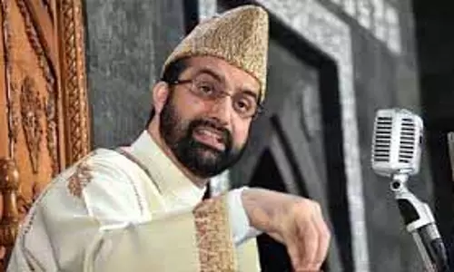 Mirwaiz under house arrest ‘प्रशासन के कृत्य से कश्मीर के मुसलमानों को भारी परेशानी’