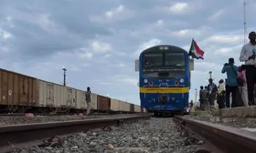 युद्ध के कारण रुके हुए ट्रेन संचालन को Sudan ने फिर से शुरू किया