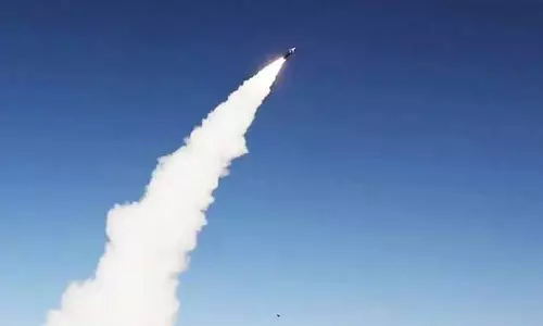Israel पर यमन ने मिसाइल हमला किया Israel पर यमन ने मिसाइल हमला किया