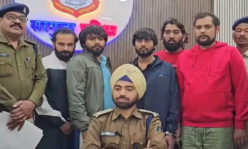 5 गुंडे गिरफ्तार, CG के जमीन माफियाओं के लिए करते थे काम
