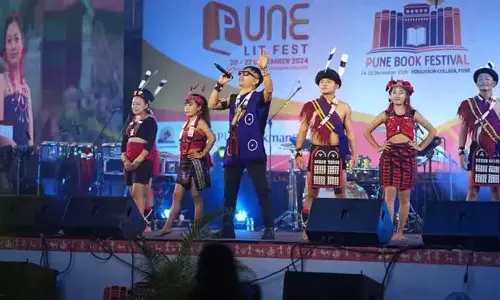 Nagaland : इमना याडेन और ट्राइबलक्रीड ने पुणे पुस्तक महोत्सव में दर्शकों को मंत्रमुग्ध कर दिया Nagaland : इमना याडेन और ट्राइबलक्रीड ने पुणे पुस्तक महोत्सव में दर्शकों को मंत्रमुग्ध कर दिया