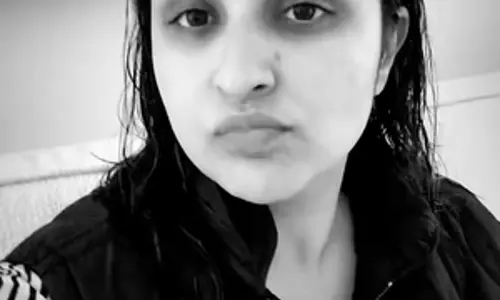 सर्दियों की शाम में Parineeti Chopra ने दिखाई हिम्मत