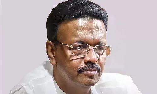मेयर फिरहाद हकीम ने Kolkata नगर निगम से कहा- खराब रोशनी वाली सड़कों की पहचान करें मेयर फिरहाद हकीम ने Kolkata नगर निगम से कहा- खराब रोशनी वाली सड़कों की पहचान करें