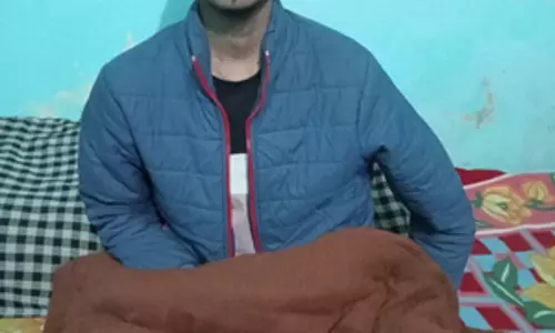 किडनी की बीमारी से जूझ रहे छात्र की मदद के लिए आगे आया Adani Foundation