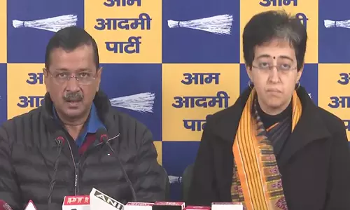 Kejriwal ने प्रमुख योजनाओं को रोकने के लिए भाजपा की आलोचना की, उन्हें लागू करने का किया वादा Kejriwal ने प्रमुख योजनाओं को रोकने के लिए भाजपा की आलोचना की, उन्हें लागू करने का किया वादा