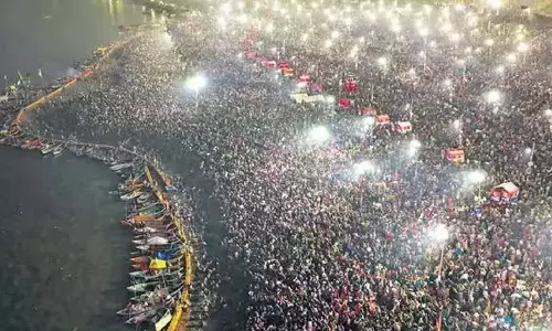 Maha Kumbh 2025 के दौरान संगम के आकाश को रोशन करने के लिए 2,000 से अधिक ड्रोन