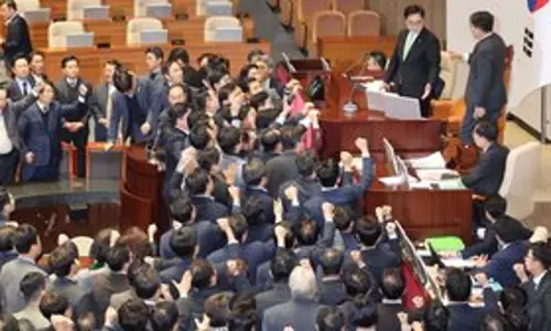 South Korea: सत्तारूढ़ पार्टी ने कार्यवाहक राष्ट्रपति हान के महाभियोग पर आपत्ति जताई