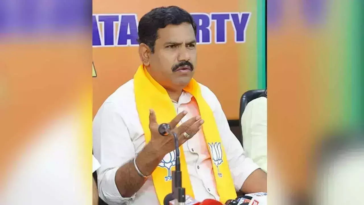 शक्ति मुफ्त यात्रा योजना परिवहन विभाग को दिवालियापन की कगार पर ले जा रही है: कर्नाटक BJP शक्ति मुफ्त यात्रा योजना परिवहन विभाग को दिवालियापन की कगार पर ले जा रही है: कर्नाटक BJP