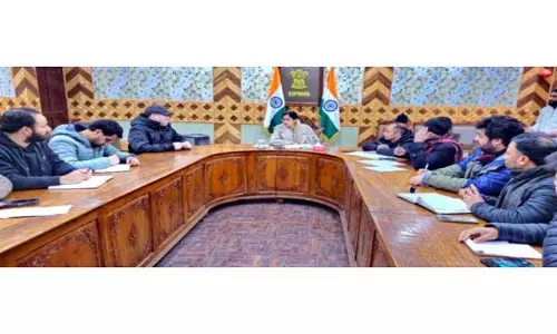 DC कुपवाड़ा ने पीएम विश्वकर्मा योजना की प्रगति की समीक्षा की DC कुपवाड़ा ने पीएम विश्वकर्मा योजना की प्रगति की समीक्षा की