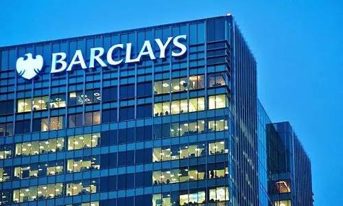 Barclays ने वॉल स्ट्रीट के 15 बैंकरों को नौकरी से निकाला