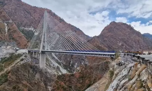 भारतीय रेलवे ने USBRL परियोजना के कटरा-रियासी खंड पर सफल ट्रेन परीक्षण किया