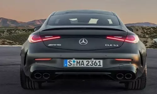 मर्सिडीज AMG CLE 53 भारत में 2025 में होगी लॉन्च, जानें स्पेक्स, पावर और अन्य डिटेल्स मर्सिडीज AMG CLE 53 भारत में 2025 में होगी लॉन्च, जानें स्पेक्स, पावर और अन्य डिटेल्स