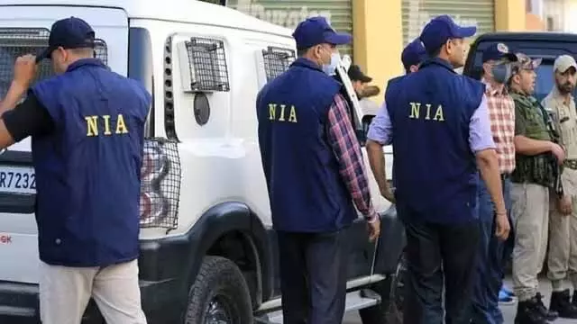 NIA ने माओवादियों के खिलाफ छापेमारी में मोबाइल फोन जब्त किए