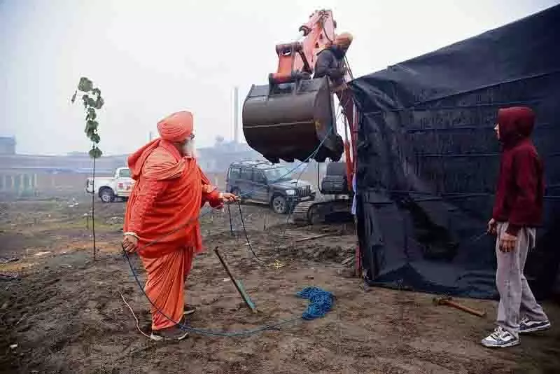 सीचेवाल ने Budha Nullah की सफाई के लिए तंबू लगाया