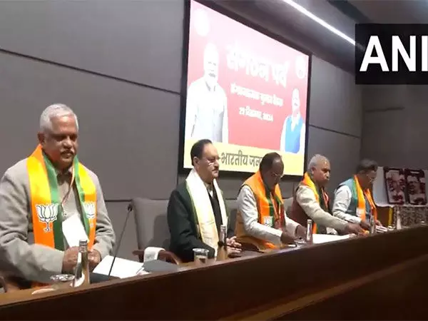 BJP अटल जयंती पर संविधान पर्व और एक साल तक जश्न मनाएगी