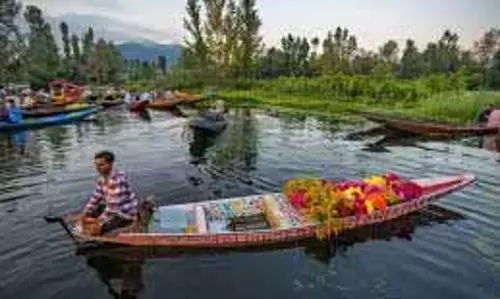 Srinagar : भाजपा ने पर्यटकों की मदद की सराहना की