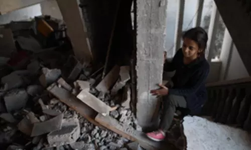 Gaza में इजरायली हवाई हमले में नौ फिलिस्तीनी मारे गए: सूत्र