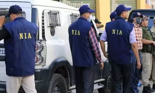 NIA ने माओवादियों के खिलाफ छापेमारी में मोबाइल फोन जब्त किए