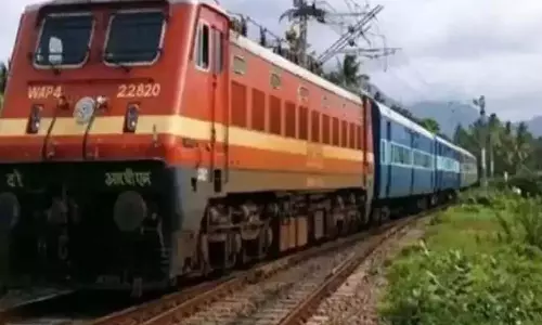 Andhra: जीएम ने प्रमुख रेलवे सुविधाओं का निरीक्षण किया Andhra: जीएम ने प्रमुख रेलवे सुविधाओं का निरीक्षण किया