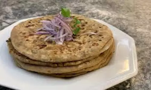 Onion paratha मिलेगा गजब का स्वाद