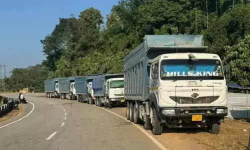 Meghalaya: कार्यकर्ता ने भूटान से अवैध पत्थर परिवहन रोकने की मांग की Meghalaya: कार्यकर्ता ने भूटान से अवैध पत्थर परिवहन रोकने की मांग की