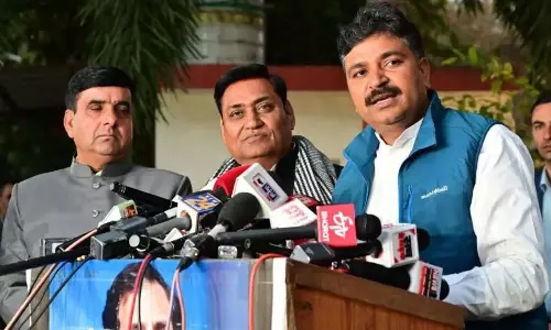 Rajasthan में 9 जिलों को खत्म करने के फैसले पर सियासत गरमा गई Rajasthan में 9 जिलों को खत्म करने के फैसले पर सियासत गरमा गई