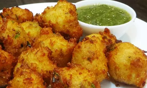 सूजी के पकौड़े: मौसम सुहाना लगेगा जब मिल जाएगी ये डिश सूजी के पकौड़े: मौसम सुहाना लगेगा जब मिल जाएगी ये डिश