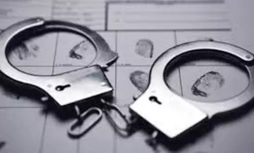 Murder: फरार आरोपियों की संपत्तियों और बंदूक लाइसेंसों पर कार्रवाई Murder: फरार आरोपियों की संपत्तियों और बंदूक लाइसेंसों पर कार्रवाई