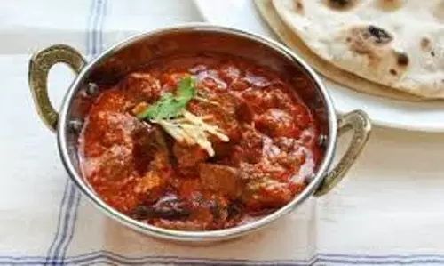 Recipe:  अगर आप नॉनवेज खाने के शौकीन हैं तो बनाएं रामपुरी तार कोरमा