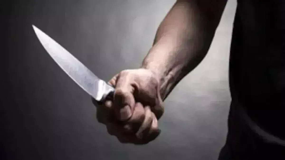 Rohtak: 9वीं के छात्र की चाकू घोंपकर हत्या , जांच में जुटी पुलिस Rohtak: 9वीं के छात्र की चाकू घोंपकर हत्या , जांच में जुटी पुलिस