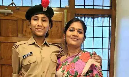 किशोर ने Telangana एंटी-नारकोटिक्स ब्यूरो के साथ समझौता ज्ञापन पर हस्ताक्षर किए किशोर ने Telangana एंटी-नारकोटिक्स ब्यूरो के साथ समझौता ज्ञापन पर हस्ताक्षर किए