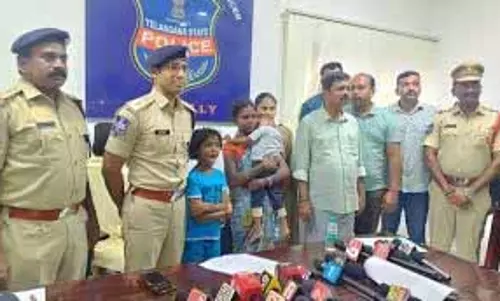 Telangana: जगतियाल में युवकों ने पुलिसकर्मी की पिटाई की