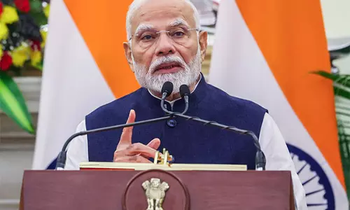 PM Modi ने भारत को वैश्विक कंटेंट निर्माण केंद्र बनाने के लिए वेव्स शिखर सम्मेलन में युवाओं की भागीदारी का आह्वान किया PM Modi ने भारत को वैश्विक कंटेंट निर्माण केंद्र बनाने के लिए वेव्स शिखर सम्मेलन में युवाओं की भागीदारी का आह्वान किया
