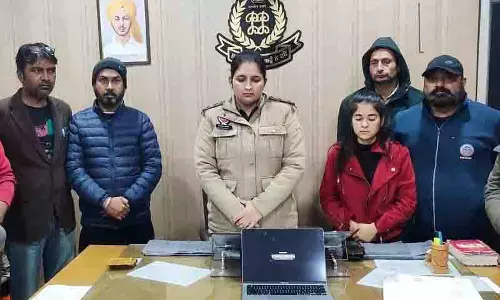 Punjab: यातायात सुरक्षा के लिए पुलिस लघु फिल्म और सोशल मीडिया का सहारा ले रही Punjab: यातायात सुरक्षा के लिए पुलिस लघु फिल्म और सोशल मीडिया का सहारा ले रही