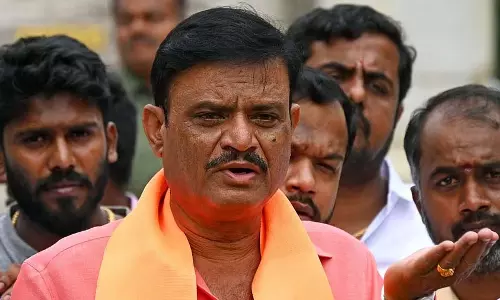 BJP विधायक मुनिरत्न पर बलात्कार और खतरनाक बीमारी फैलाने का आरोप