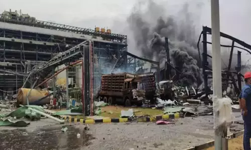 Gujarat: भरूच केमिकल प्लांट में जहरीली गैस लीक होने से चार मजदूरों की मौत, जांच जारी Gujarat: भरूच केमिकल प्लांट में जहरीली गैस लीक होने से चार मजदूरों की मौत, जांच जारी