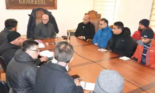 CM Omar Abdullah ने आवश्यक सेवाएं बहाल करने के लिए त्वरित कार्रवाई का आग्रह किया