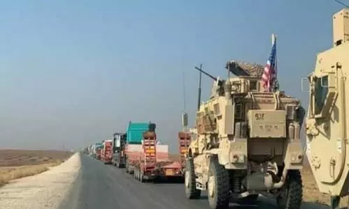 Iraq से अरब राज्य में एक अमेरिकी काफिले के पहुंचने की सूचना Iraq से अरब राज्य में एक अमेरिकी काफिले के पहुंचने की सूचना
