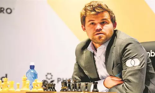 जींस विवाद में नॉर्वे के शतरंज ग्रैंडमास्टर Magnus Carlsen टूर्नामेंट से बाहर